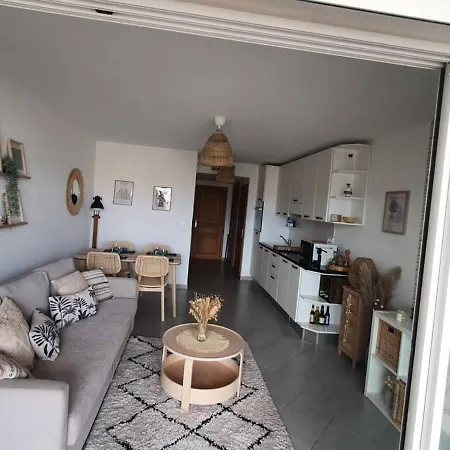 T2 Moderne Avec Clim, Terrasse Et Parking Au Coeur De Calvi - Fr-1-719-1 Calvi (Corsica)