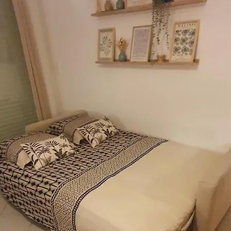 Apartment T2 Moderne Avec Clim, Terrasse Et Parking Au Coeur De Calvi - Fr-1-719-1